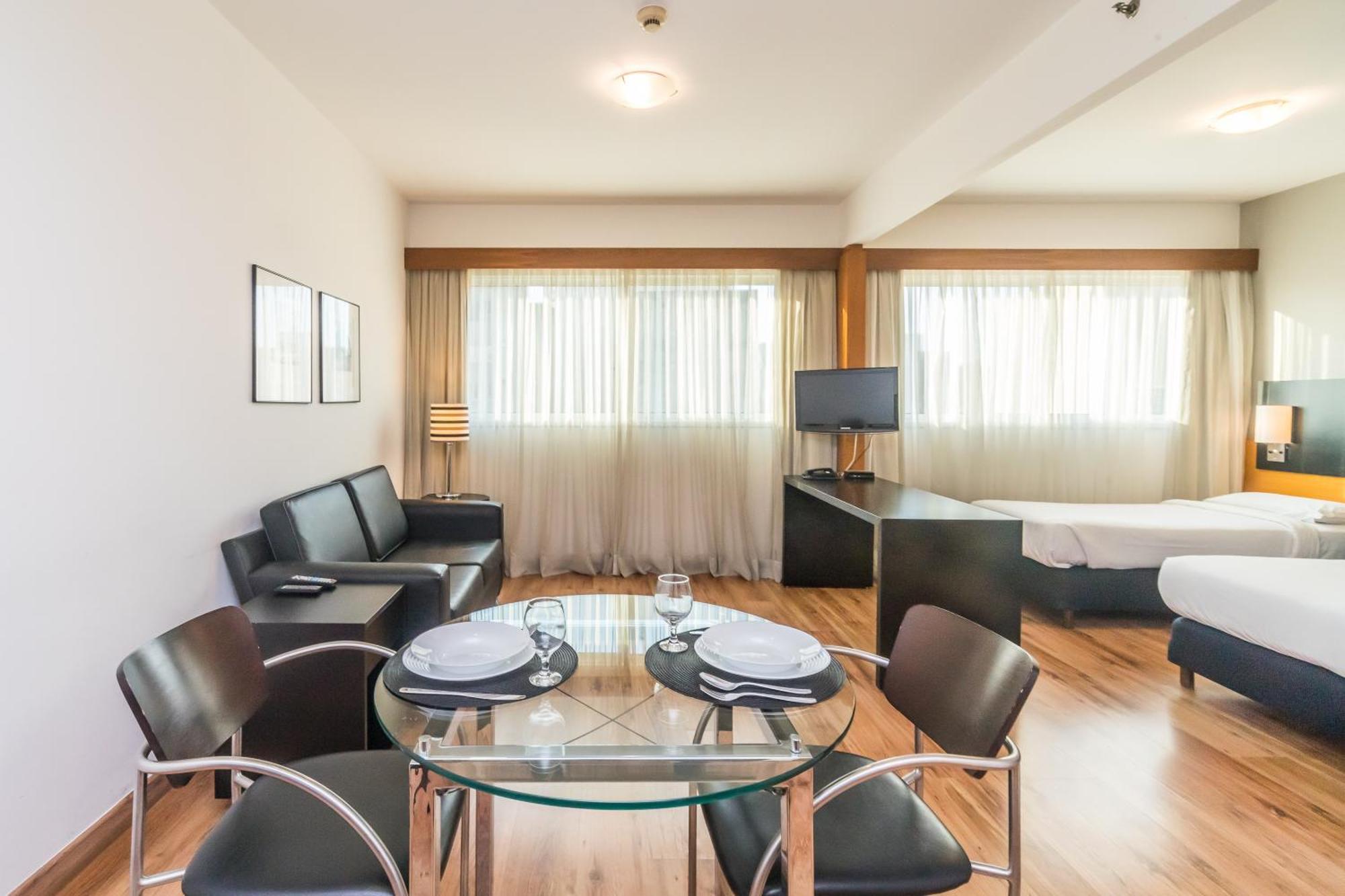 Paraiso Suites By Charlie — Foto’s 1
